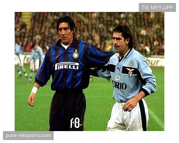 智利队锋线火力全开,华丽进攻助球队稳居优势 智利队锋线火力全开,华丽进攻助球队稳居优势