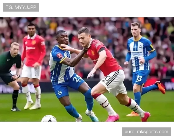 曼联连败后迎状态回暖曙光，仍需直面英超激烈竞争